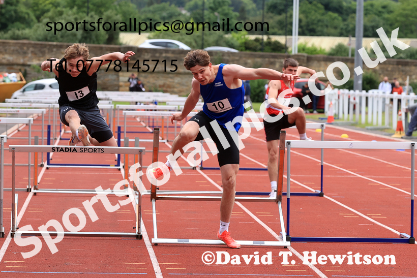 Hurdles, 2026 Northumberland Schools Track and Field, Wentworth, Hexhan. Photo: David T. Hewitson/Sports for All Pics